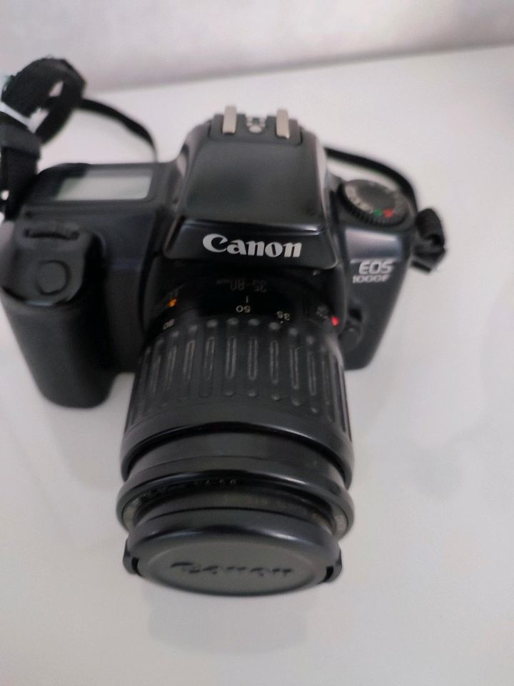 Spiegelreflexkamera "Canon EOS 1000F " in Hünfelden