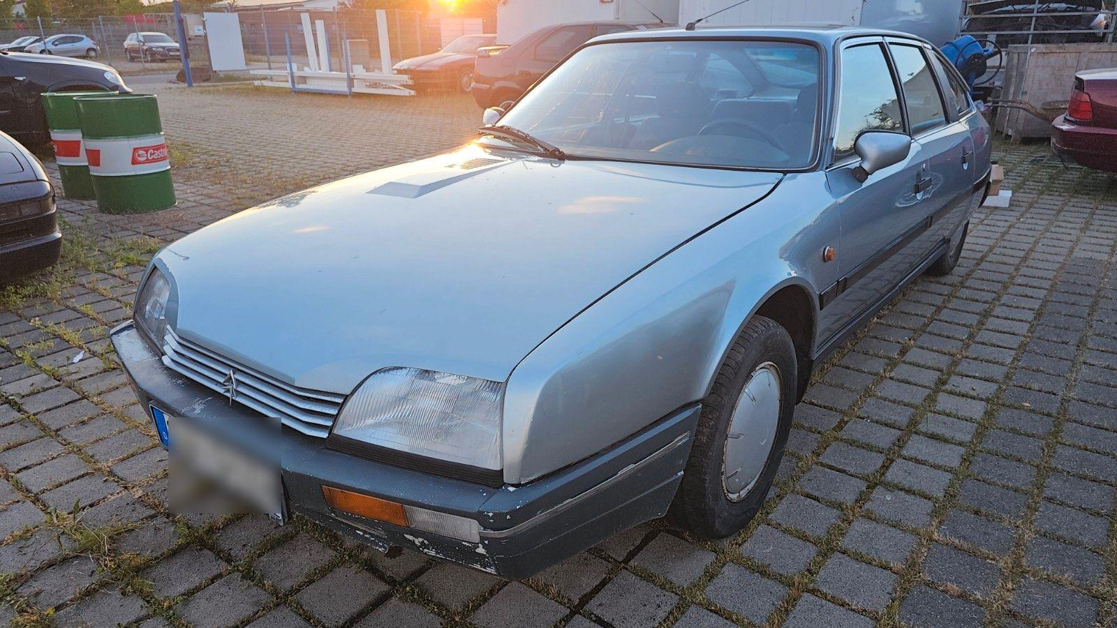 Abbildung des Autos Citroën CX Oldtimer mit …