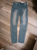 Neu Hose Jeanshose Jeans  Mädchen große 164 C&A Nordrhein-Westfalen - Wesel Vorschau