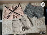 Neu 3 Damen Hot Pants Jeans Hüft Shorts kurze Hose, Gr. XS, S Nordrhein-Westfalen - Bad Laasphe Vorschau