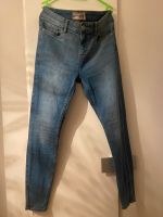 Blaue skinny Jeans Janina Größe 36 Damen Nordrhein-Westfalen - Gummersbach Vorschau