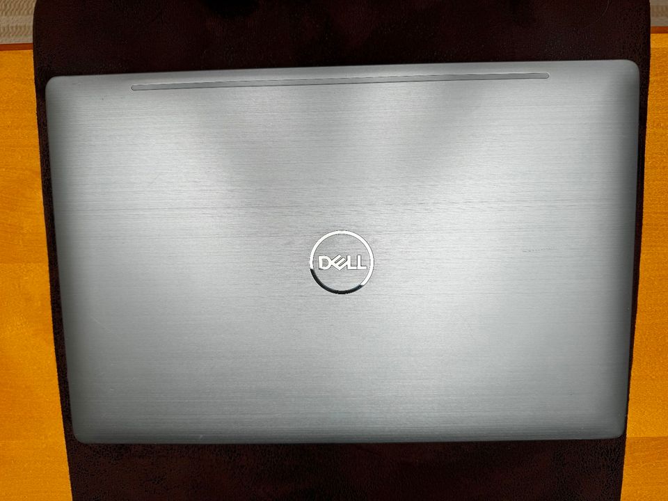 Dell Latitude 5500 / i7 /32GB Ram / 1TB M2 SSD in Lörrach