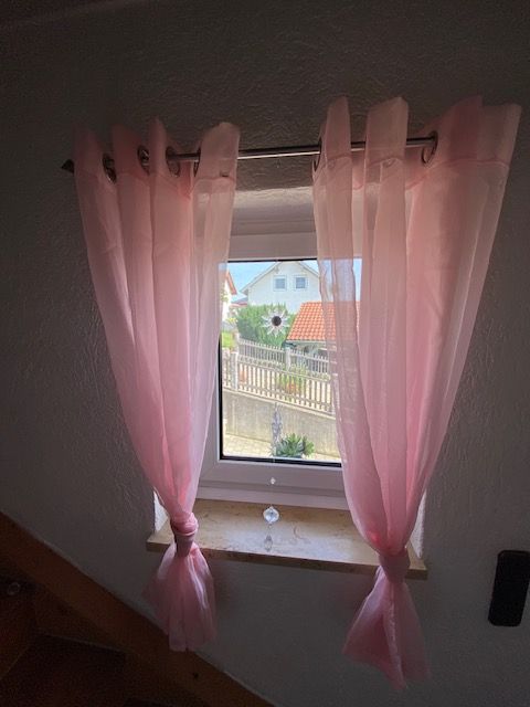 Set Fenster Vorhang Gardine mit Ösen Schal rosa in Schöllnach