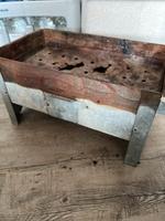 Grill zum Verschenken – nur der Boden stark beschädigt Wandsbek - Steilshoop Vorschau