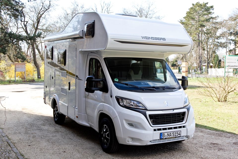 Tolles modernes Wohnmobil mit 4 Schlafplätzen, Sat, solar mieten in Berlin