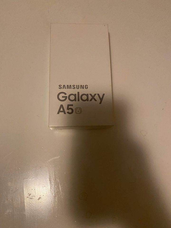 Samsung Galaxy A5 6 in Plüderhausen