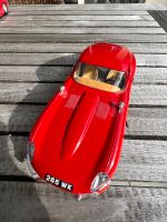 Burago 1:18 Jaguar E-Type 1961, rot Hessen - Friedrichsdorf Vorschau