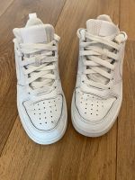 Nike Sneaker Court Borough Gr 36,5 Hessen - Butzbach Vorschau