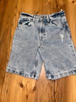 C&A Jeans Shorts Gr. 146 blau Top Sachsen - Machern Vorschau