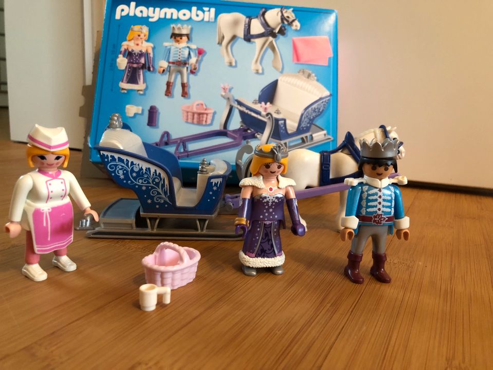 Playmobil 9474 und zusätzlich Figuren in Nordendorf