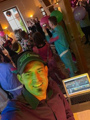 DJ, Disc-Jockey ,80er /90er ,Karneval ,Profi 25 Jahre Erfahrung in Löf