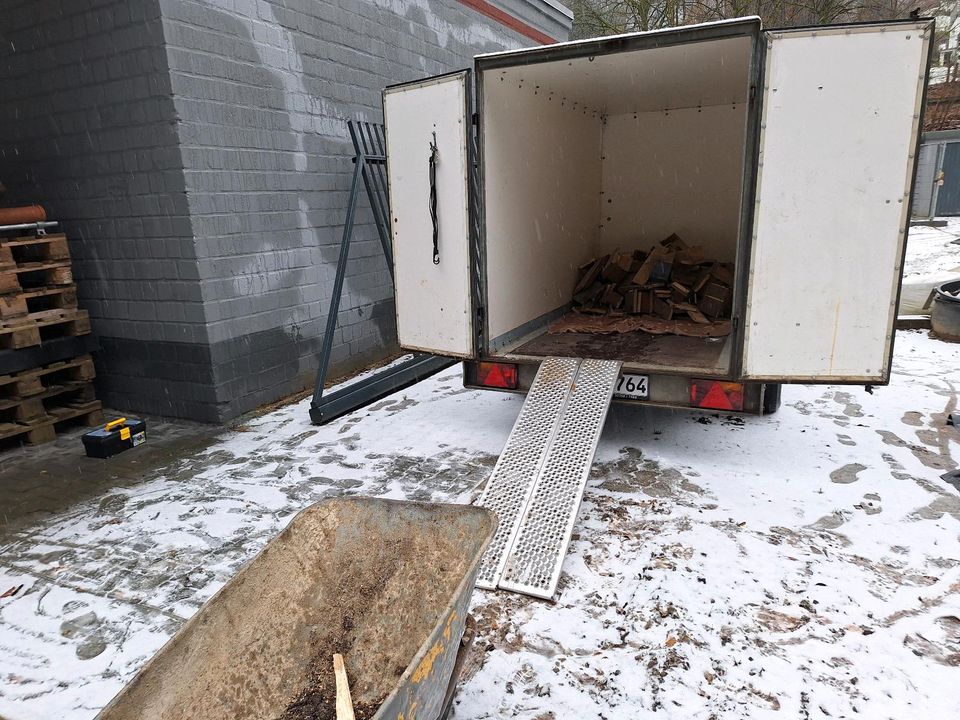 Kofferanhänger Vermietung 1200Kg in Breckerfeld