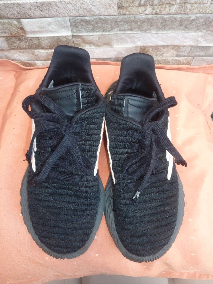Adidas Originals Sobakov Kinder Sneaker Schuhe Gr. 36 AQ 1810 in Aachen