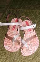 Ipanema Sandalen Flip Flops 23 24 Nordrhein-Westfalen - Dörentrup Vorschau