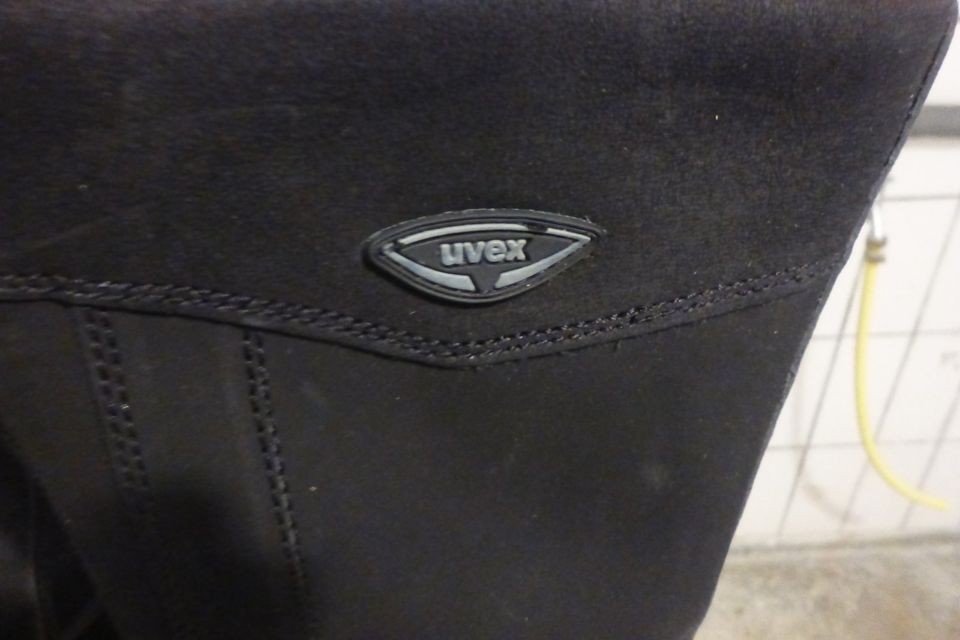 uvex quatro pro Wintersicherheitsstiefel Gr.43 in Pinneberg