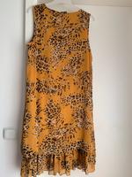 Schönes Kleid mit Volants  Größe M Nürnberg (Mittelfr) - Nordstadt Vorschau