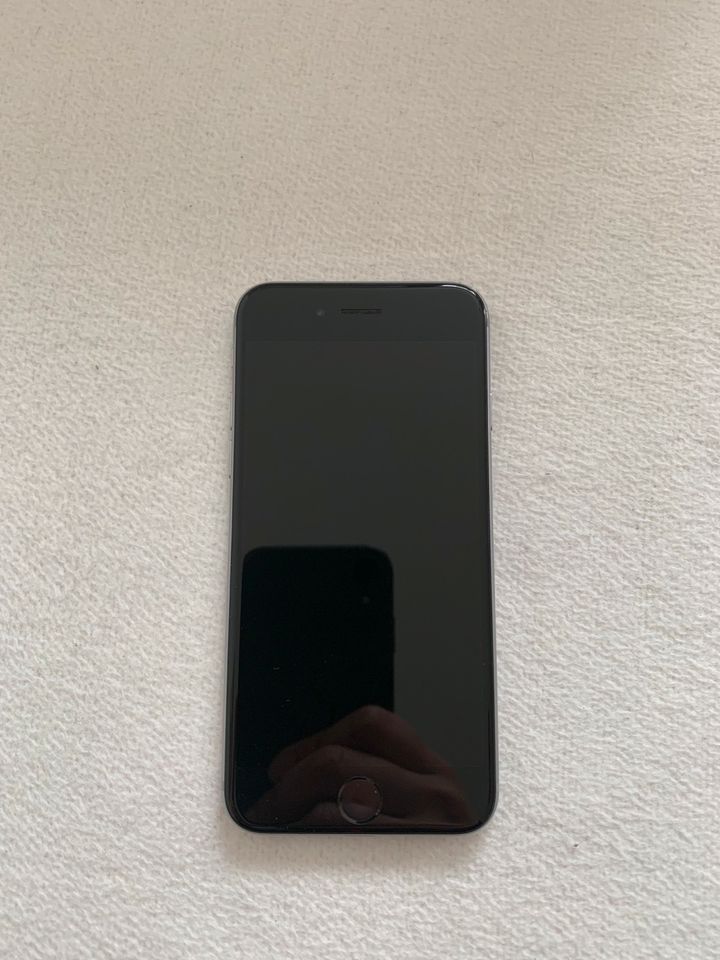 iPhone 6 Spacegrau - 16 Gb - 100% Akkuzustand - guter Zustand in München