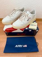 Weiße Autry Schuhe Größe 44 Sachsen - Schlema Vorschau