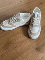 Sneaker Turnschuhe, Gr.40 Nordrhein-Westfalen - Lemgo Vorschau