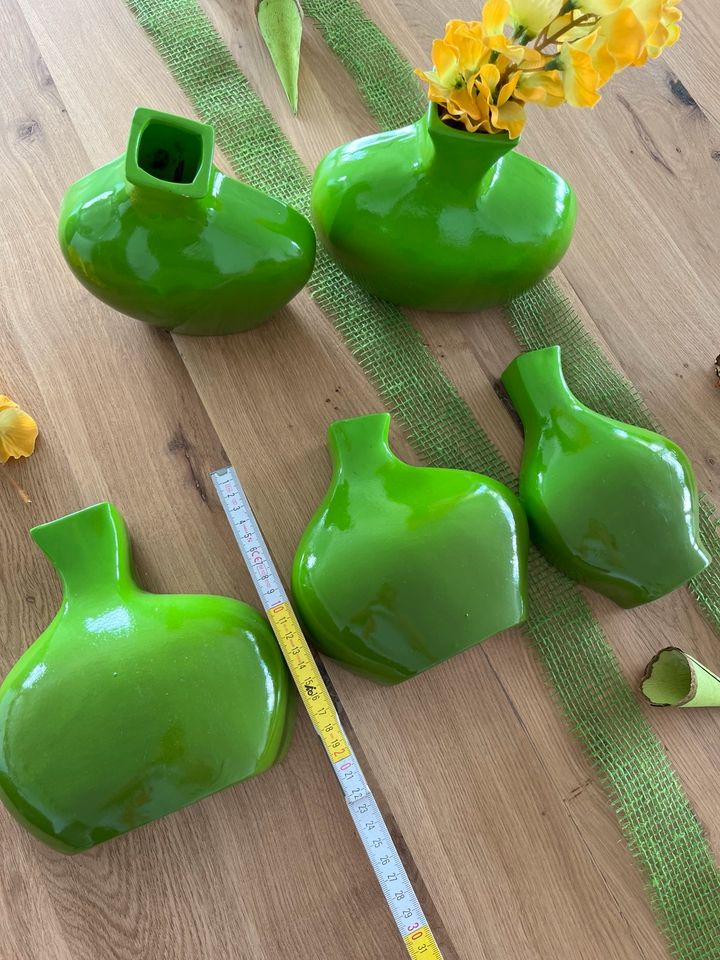 Tischdecko grün Sommer Tischband 8 Vasen in Dornstetten
