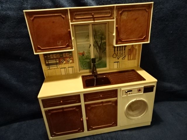 Sindy Küche Küchenzeile Waschmaschine 1985 Sammlerstück in Berlin