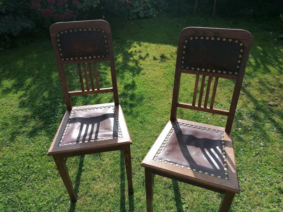 Antike Stühle in Elmshorn