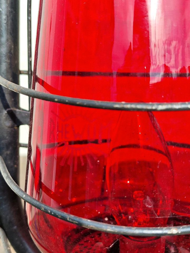 Rhewum ST 2 - Petroleumlampe mit Original Roten Glas - Umgebaut in Westerrönfeld