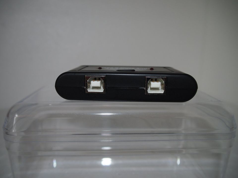 USB Umschalter KVM für 2 PCs in Bad Segeberg