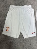 Nike Sporthose Galatasaray Original kaum getragen 2stk Nordrhein-Westfalen - Rheinberg Vorschau