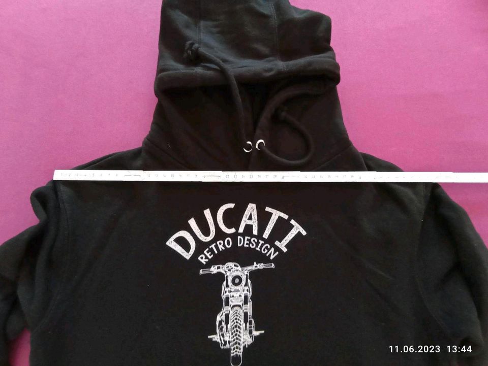 Ducati T-SHIRT und Hoodies S-M top wie neu damen in Wangen im Allgäu