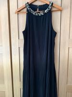 Tolles Kleid von S Oliver black Label 44 Hessen - Gelnhausen Vorschau