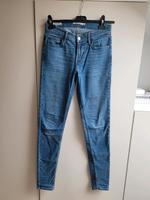 Levi's Jeans Röhrenjeans in blau in W27 L32 710 super skinny Rheinland-Pfalz - Hochspeyer Vorschau