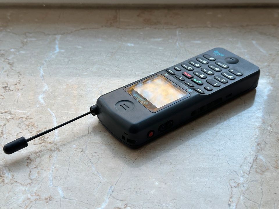 Retro-Handy Nokia PT-11 in München