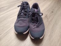 Nike Turnschuhe, Größe 36,5 Hessen - Rosbach (v d Höhe) Vorschau