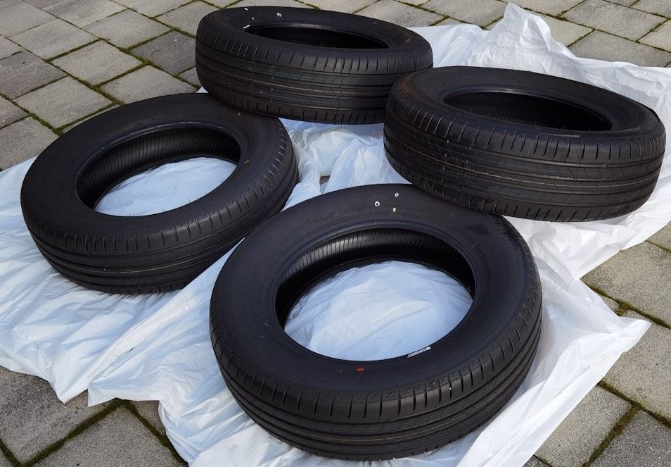 Neuwertige Sommerreifen Bridgestone Turanza 185/65 R15 88 H in Hamburg