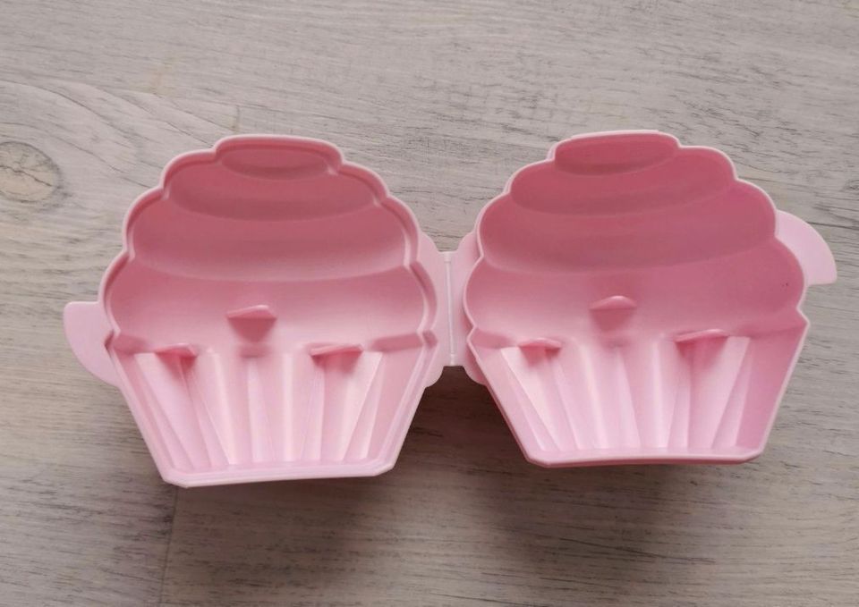 Tupperware Cup Cake Behälter Box Muffin rosa Kinder NEU in Giesen