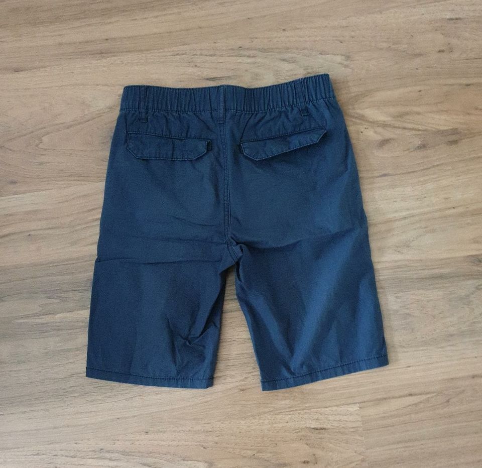 Kurze Hose Jungen Größe 134/140!!! in Luckenwalde