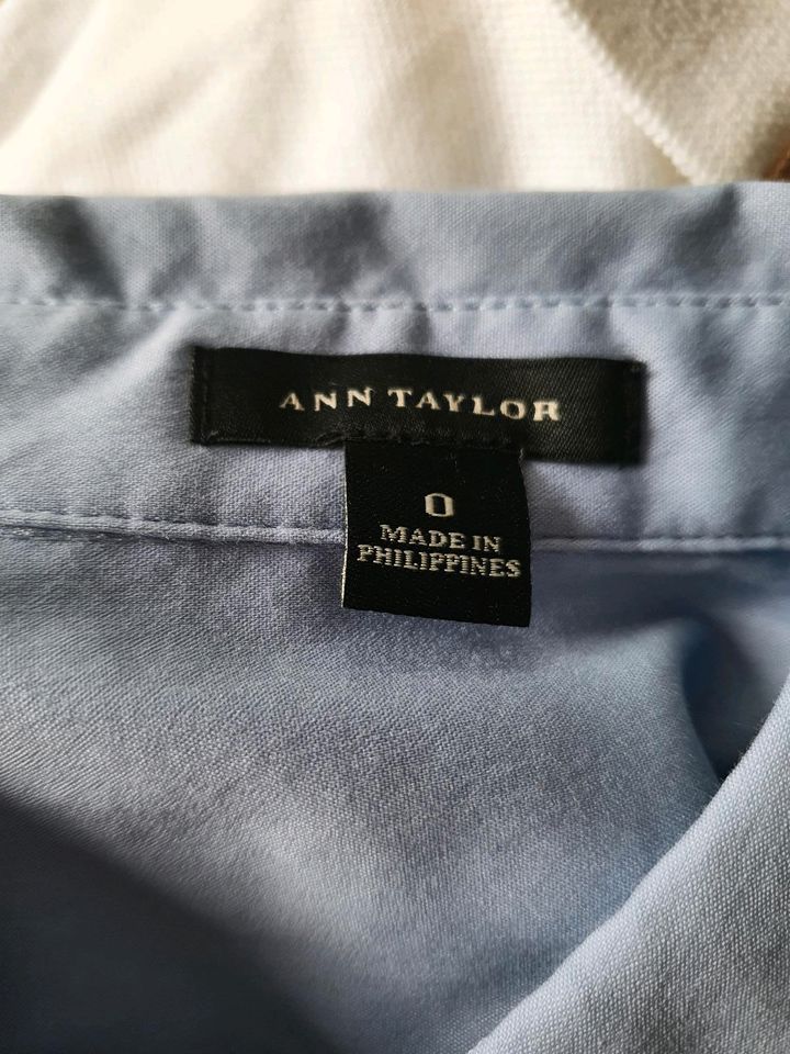 Ann Taylor damen Bluse, hellblau, gr. S in Gehrden