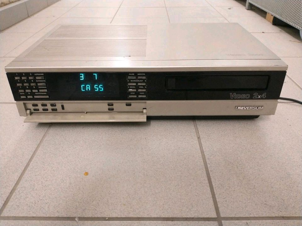 Universum Video System 2000 VR231 in Heilbronn