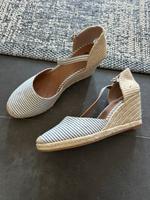 Damen Sommer Schuhe Pumps Absatz blau 41 weiß Nordrhein-Westfalen - Heinsberg Vorschau