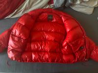 Original Moncler Daunenjacke – Sammlerstück in Rot Bayern - Prien Vorschau