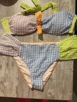 Calzedonia Bikini Bandeau blau lila grün Schleife Gr. 38/40 NEU Hessen - Glauburg Vorschau