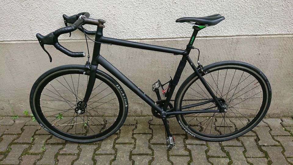 Fahrrad Specialized Rennrad Fixie Umbau EN14781 in Berlin