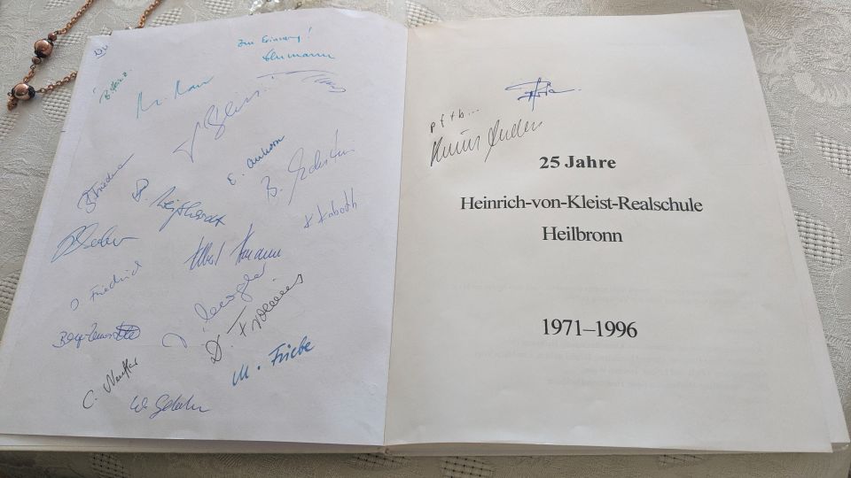 Buch / HVK Jahresbuch/ 25 Jahre Heinrich von Kleist Realschule HN in Heilbronn
