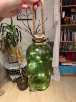 Grüne Flasche mit LED Licht (Batterie) Hessen - Marburg Vorschau