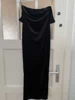 trägerloses schwarzes Kleid mit Schlitz Köln - Köln Brück Vorschau