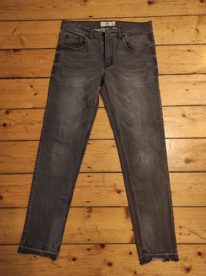 JEANS 'REBEL' ANTHRAZIT 32/32 in Düsseldorf