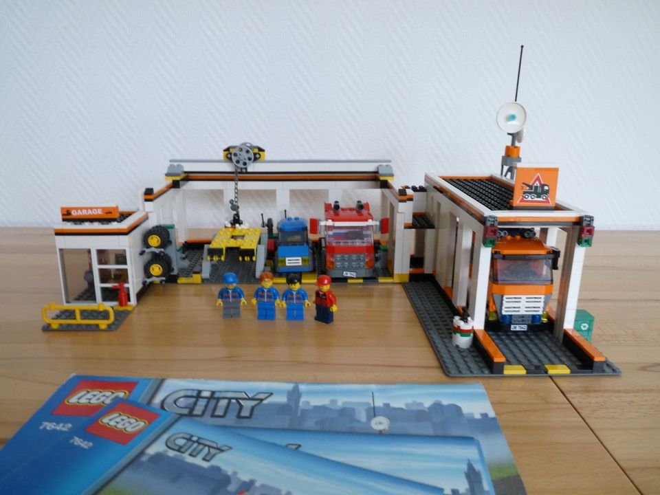LEGO City Werkstatt Autowerkstatt mit allen Bauanleitungen in Uetze
