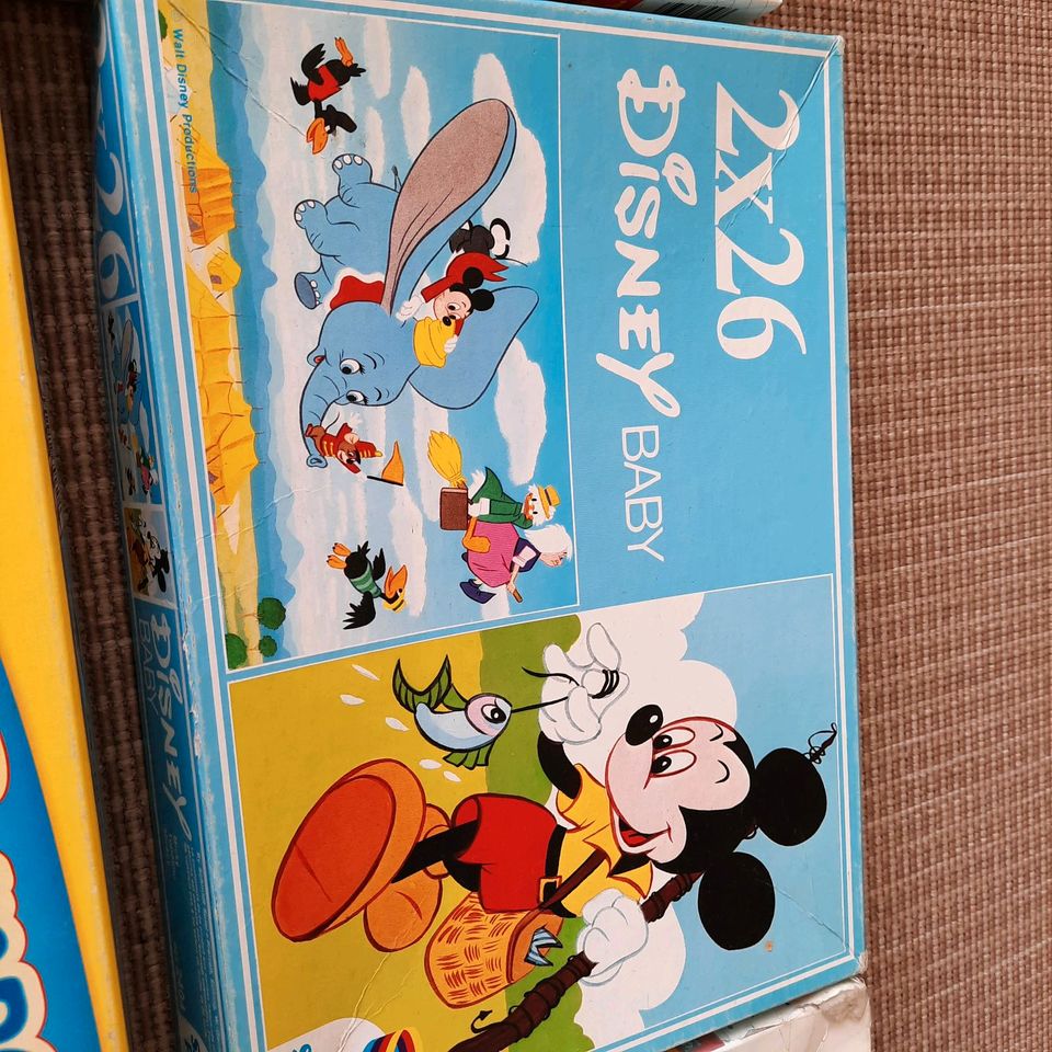 Diverse Spiele und Puzzle, wie das ABC, Mickey Mouse Puzzle usw. in Edling