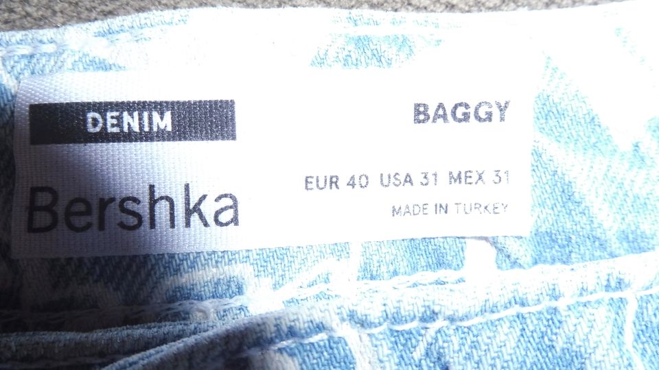 Baggy Jeans v. Bershka Gr. 40 in Erkner